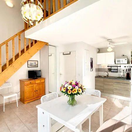 L'instant Douceur, 2 Pers, Piscine A Calvisson