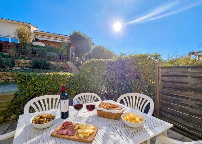 L'instant Douceur, 2 Pers, Piscine A Calvisson